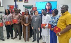 (L-R) Amb. Yin (4th from left) in photo
