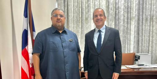 U.S. Ambassador Pays Courtesy Visit to Minister of Commerce